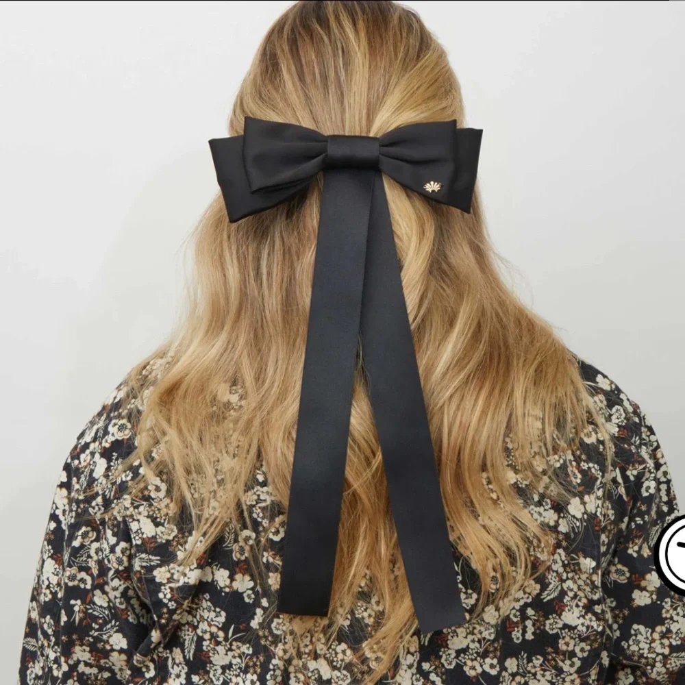 NWT Lele Sadoughi Jet Jane Bow Barrette, Black - Picture 2 of 5